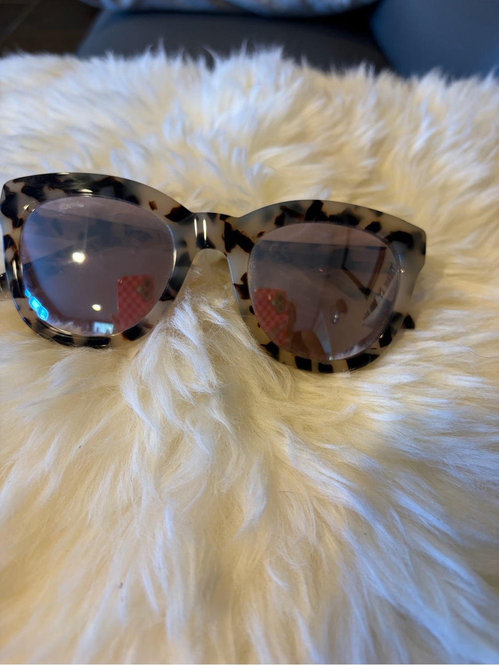 Tortoiseshell Cat-Eye Sunglasses - Mirrored Lenses